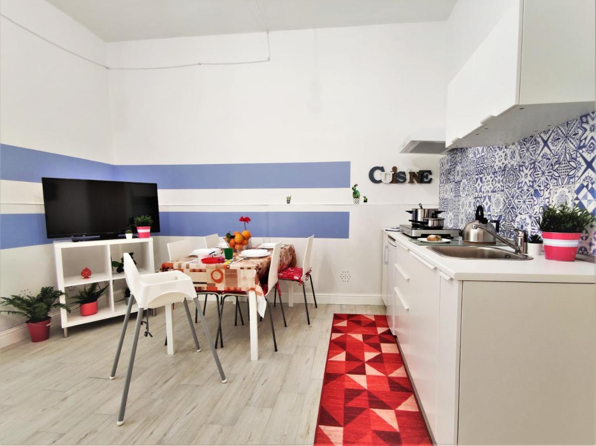 Central Apartments Caronda Street Катанія Екстер'єр фото